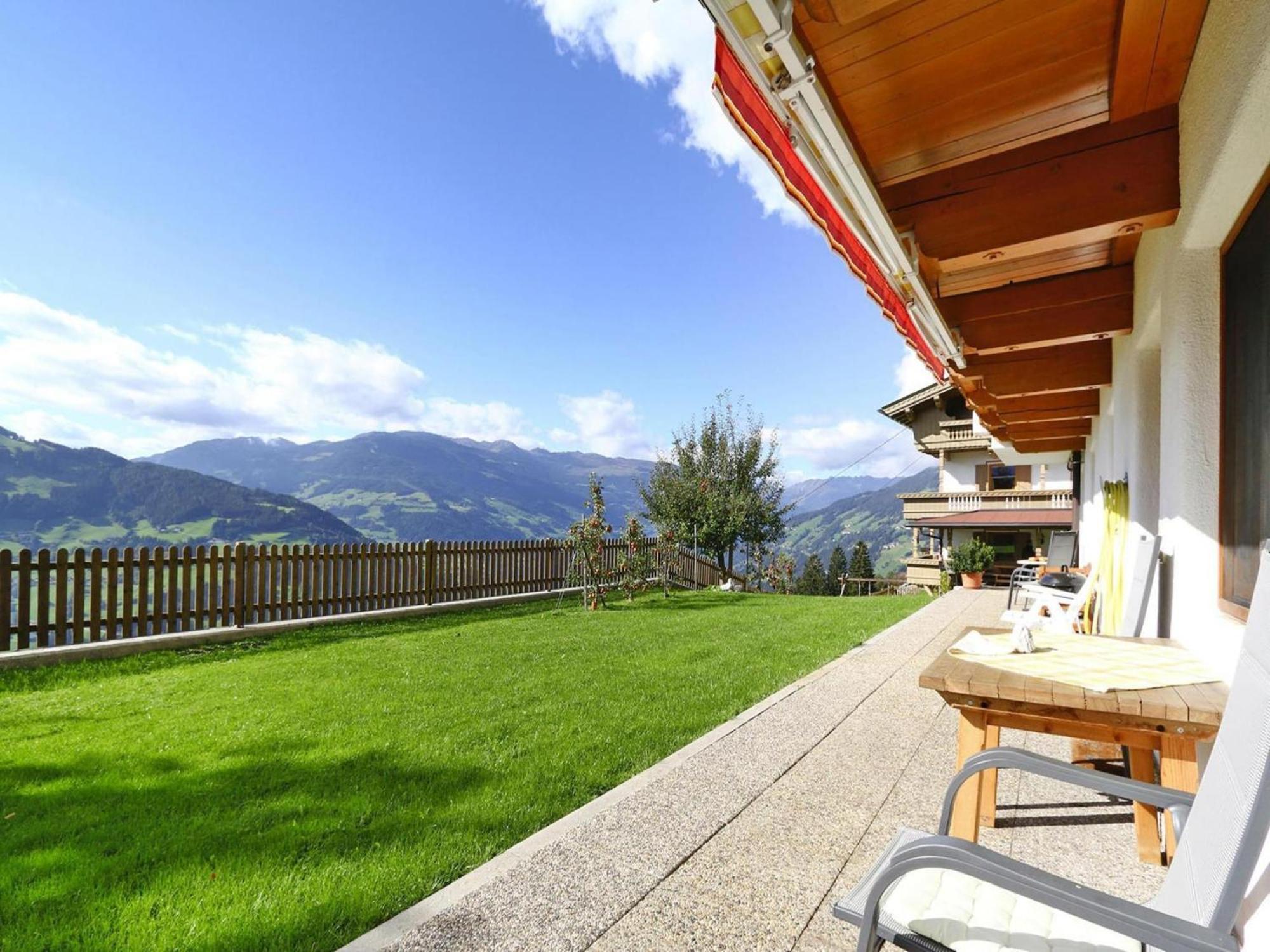 Apartment In Hippach Im Zillertal In The Mountains Muhlen  Luaran gambar